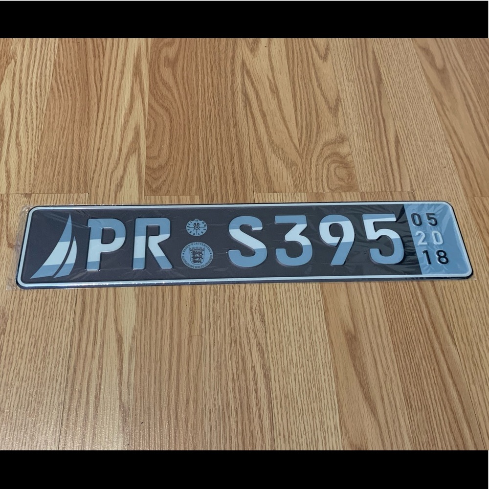 Tablillas de autos or plates
